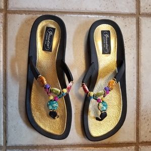 Last Chance! Women's Sandles Gold Black Stones